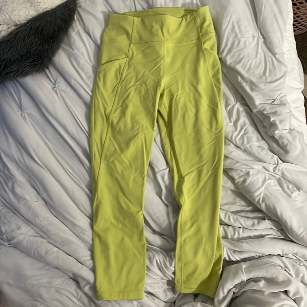 Lululemon Time to Sweat High-Rise Crop 23”
